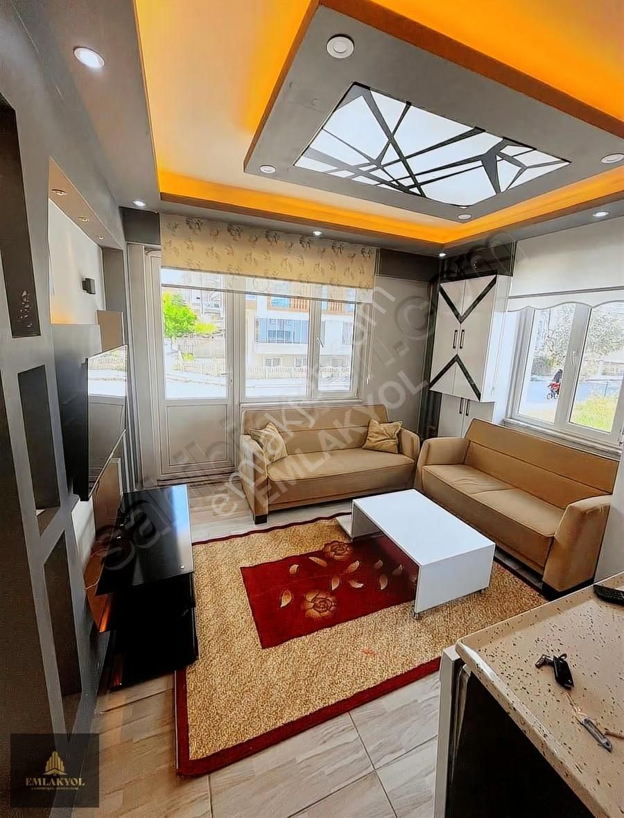 Erenler 2+1 Lüx 70 M2 Balkonlu Eşyalı Kiracılı Dükkan Tapulu - Görsel 6