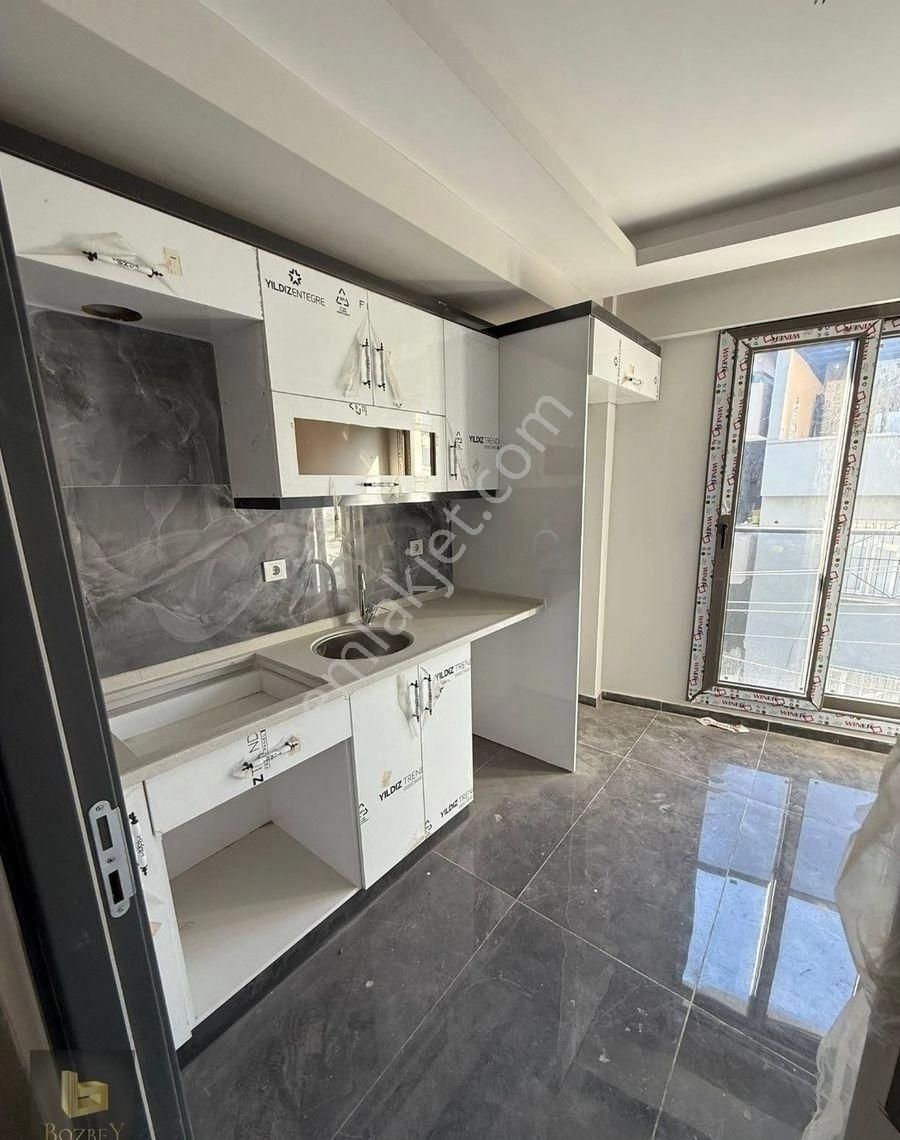 Buca Fırat Mah. 2+1 90 M2 Kapalı Mutfak Ara Kat Satılık Sıfır Daire