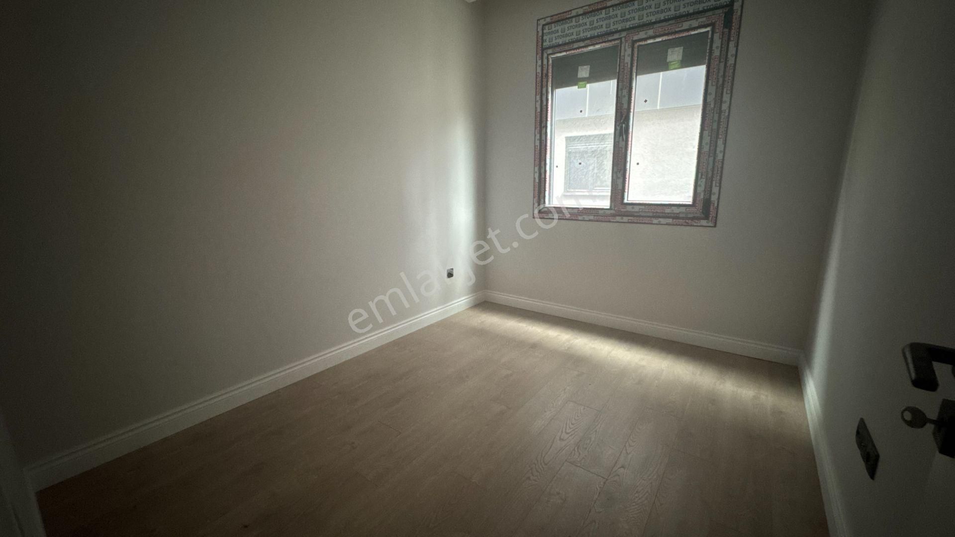 Pendik Batı Mahallesi Martı Sitesi Oturuma Hazır 3+1 Daire - Görsel 16