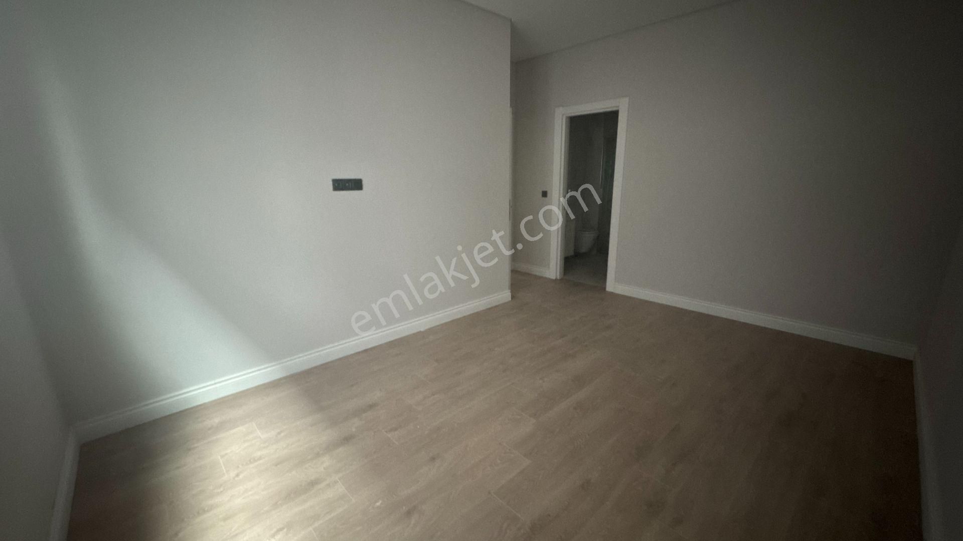 Pendik Batı Mahallesi Martı Sitesi Oturuma Hazır 3+1 Daire - Görsel 19