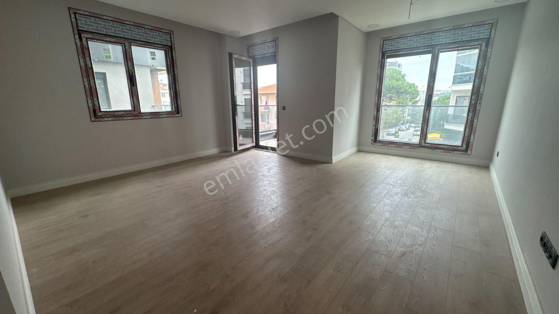 Pendik Batı Mahallesi Martı Sitesi Oturuma Hazır 3+1 Daire - Görsel 12