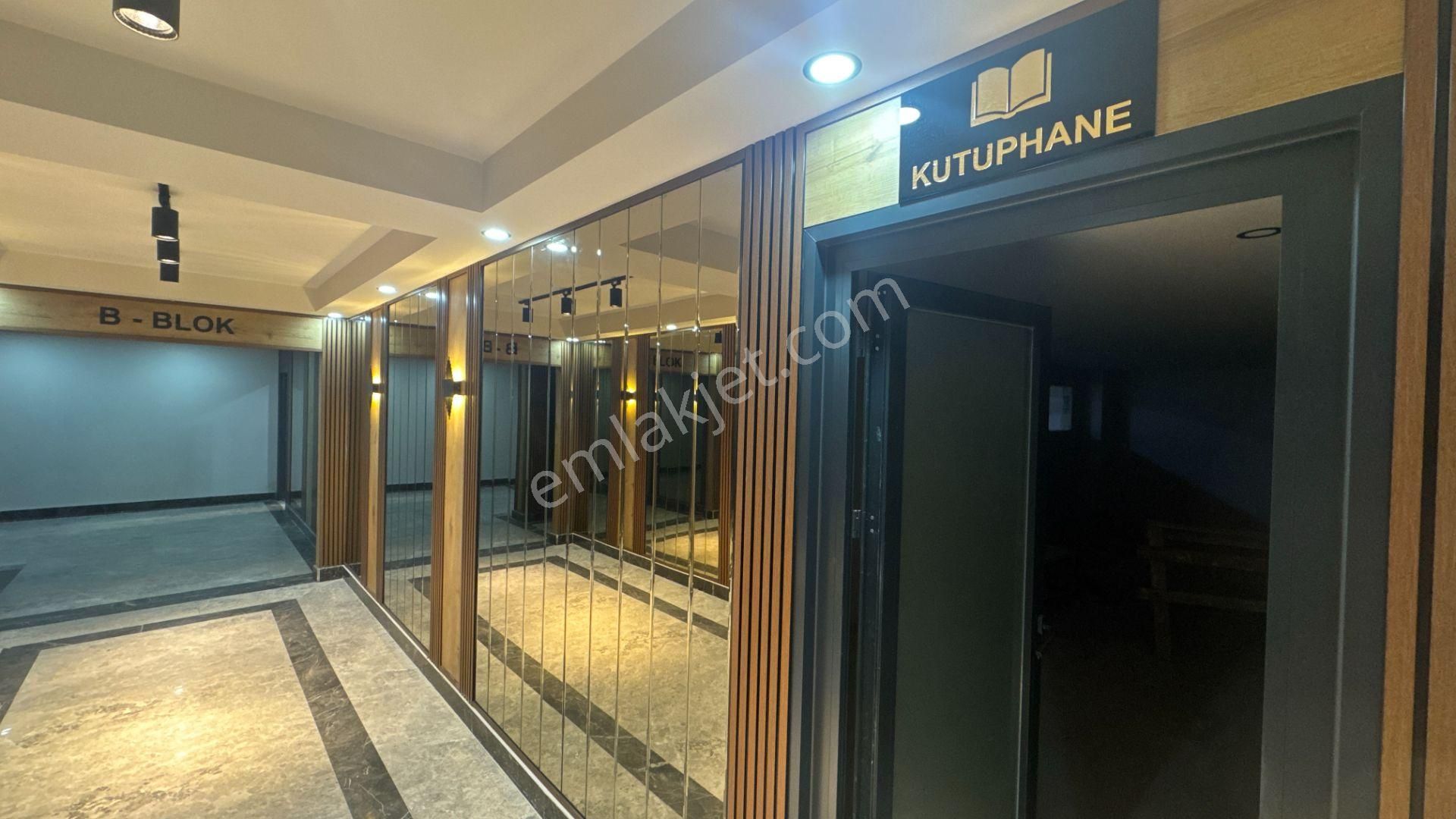 Pendik Batı Mahallesi Martı Sitesi Oturuma Hazır 3+1 Daire - Görsel 34