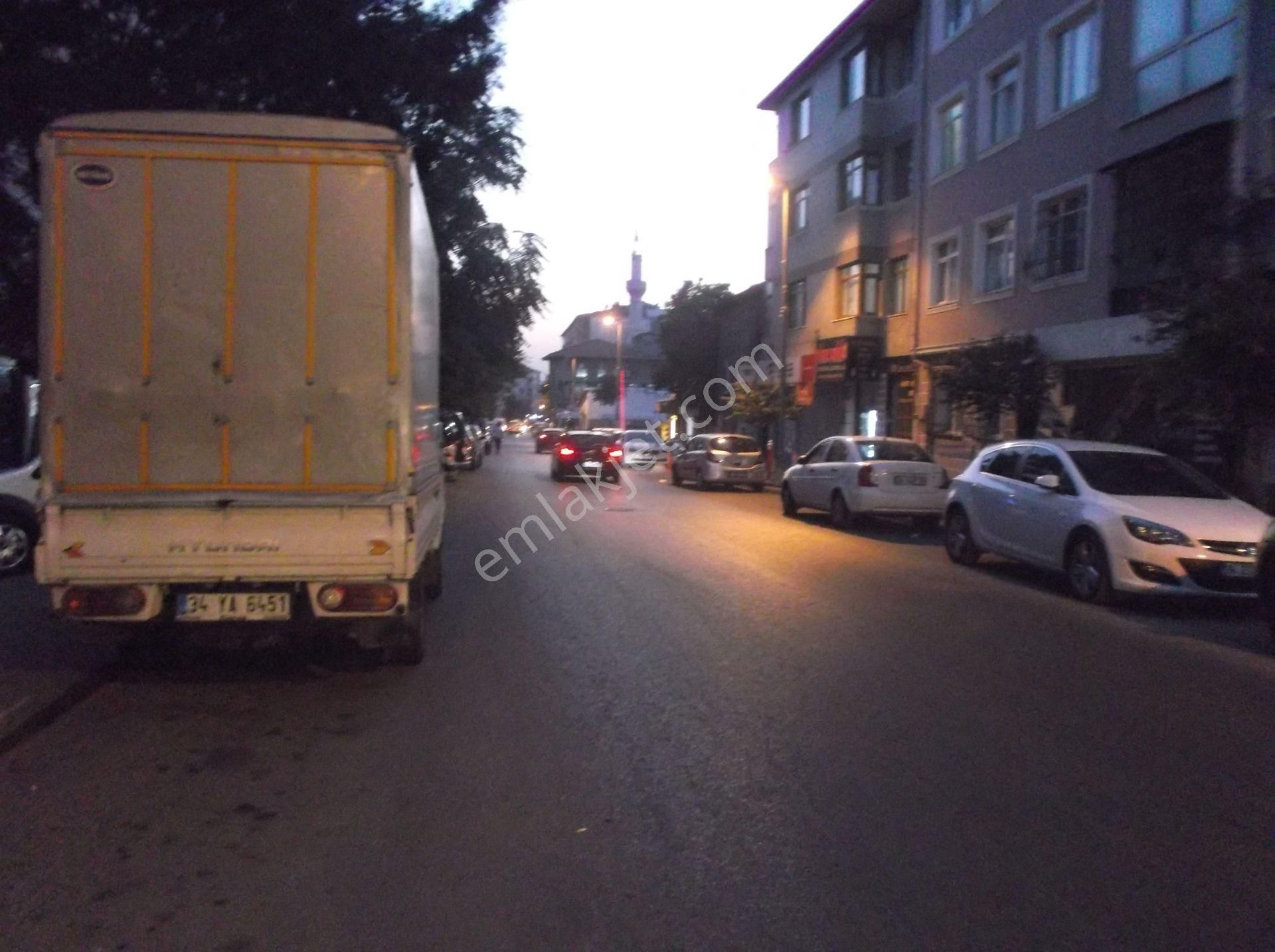 Akşenden Fatih Kocamustafapaşa Silivrikapı Cadde Başı Düz Giriş Kiralık Dükkan - Görsel 18