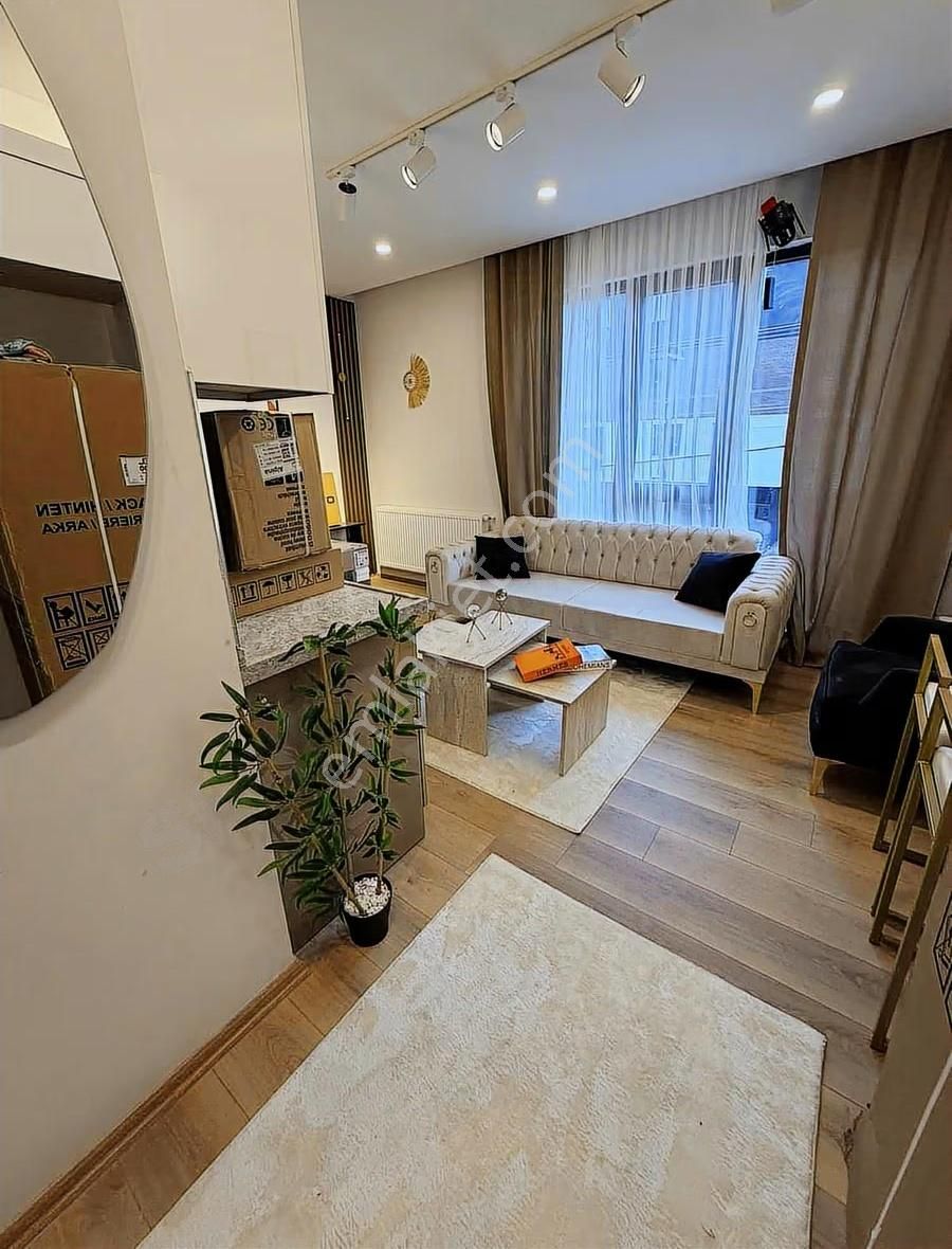 Tramvayın Dibinde Kurupelitte Satılık Eşyalı Daire! - Görsel 12