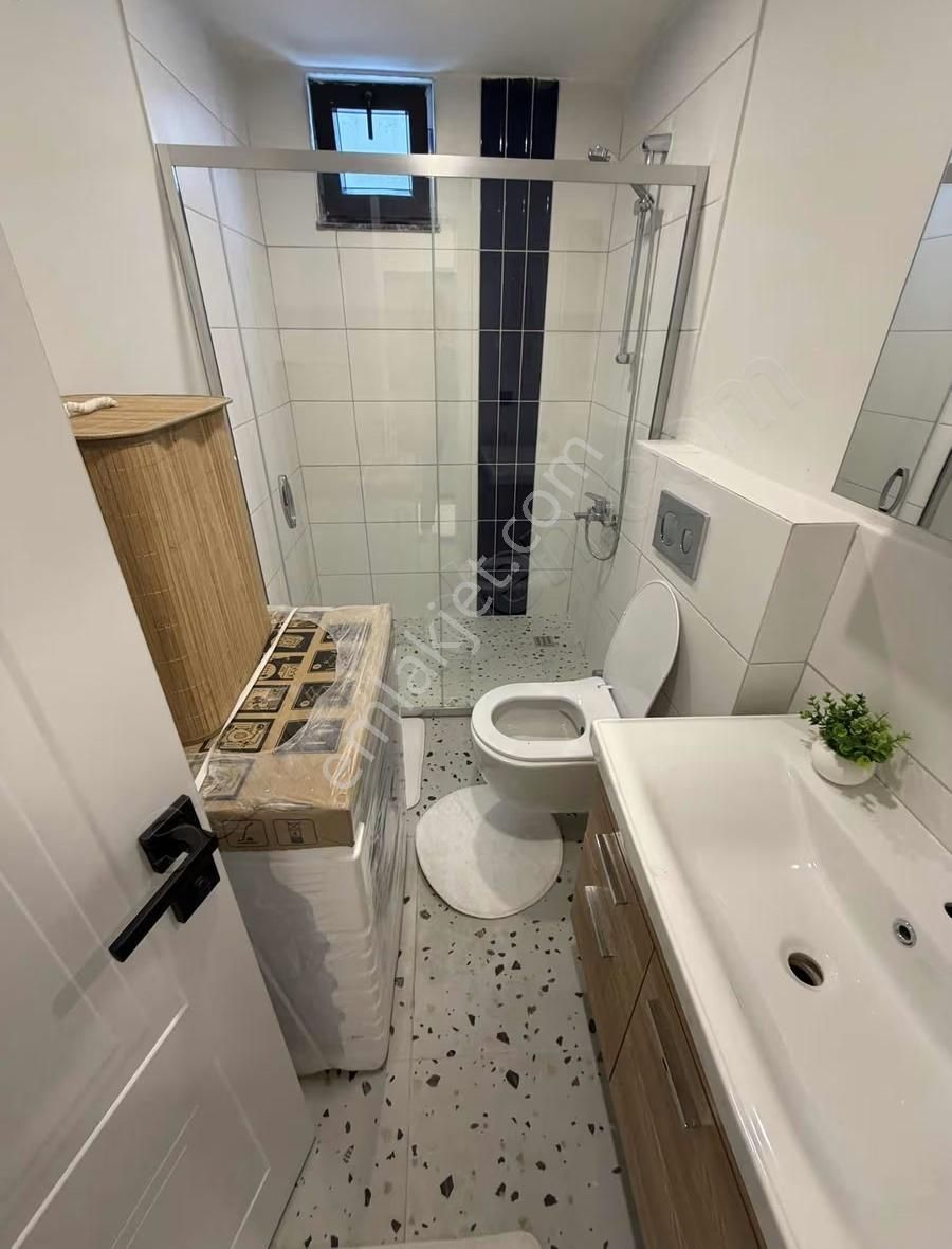 Tramvayın Dibinde Kurupelitte Satılık Eşyalı Daire! - Görsel 13