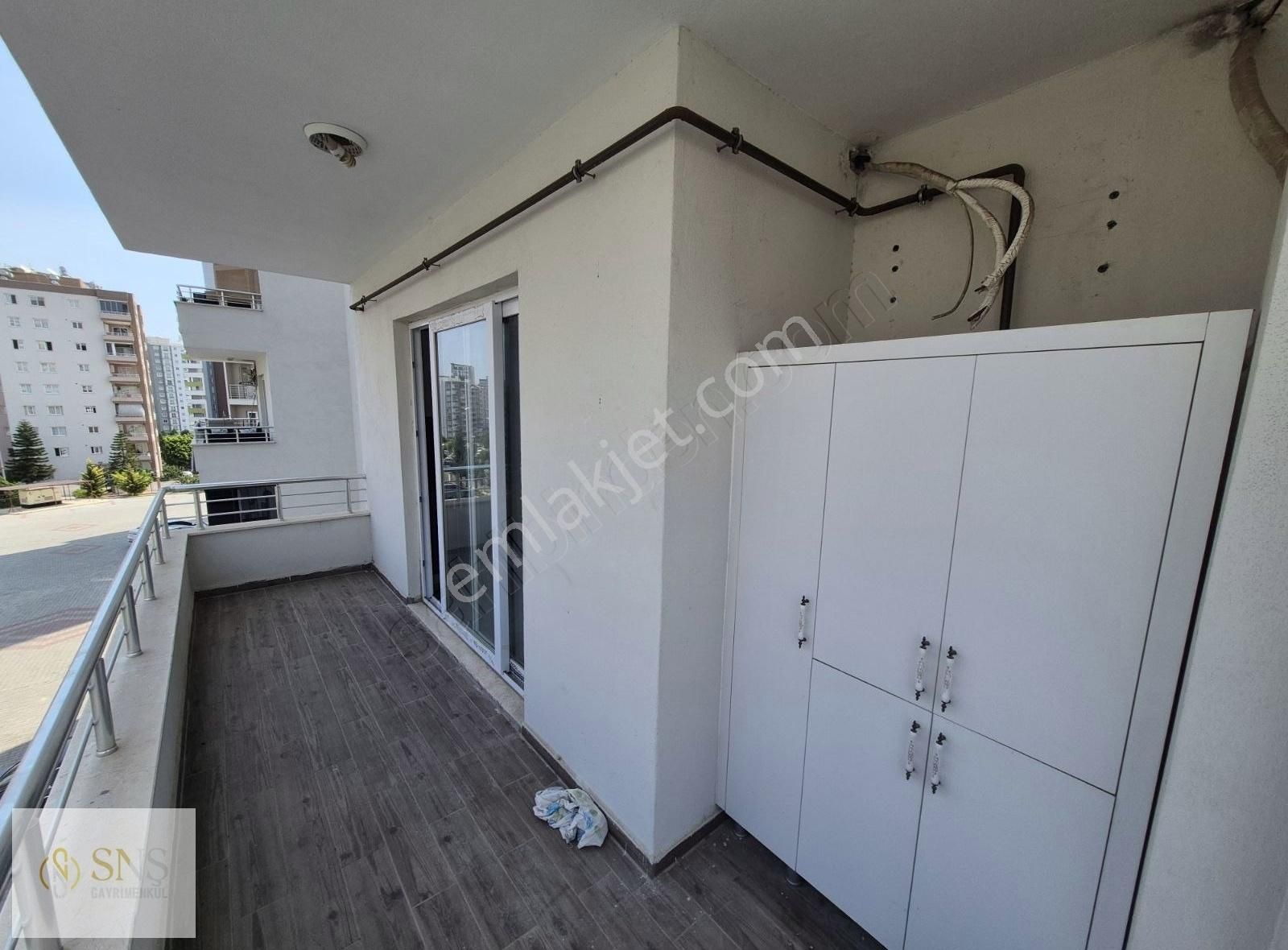 Eşyasız Lüks 1+1 Kiralık Daire - Görsel 4