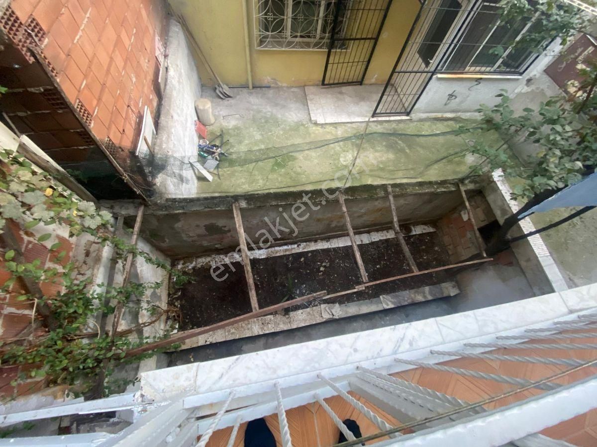 Buca Gediz İş Bankası Yanı Anacadde 3 Katlı Bina Ve Arsası - Görsel 13