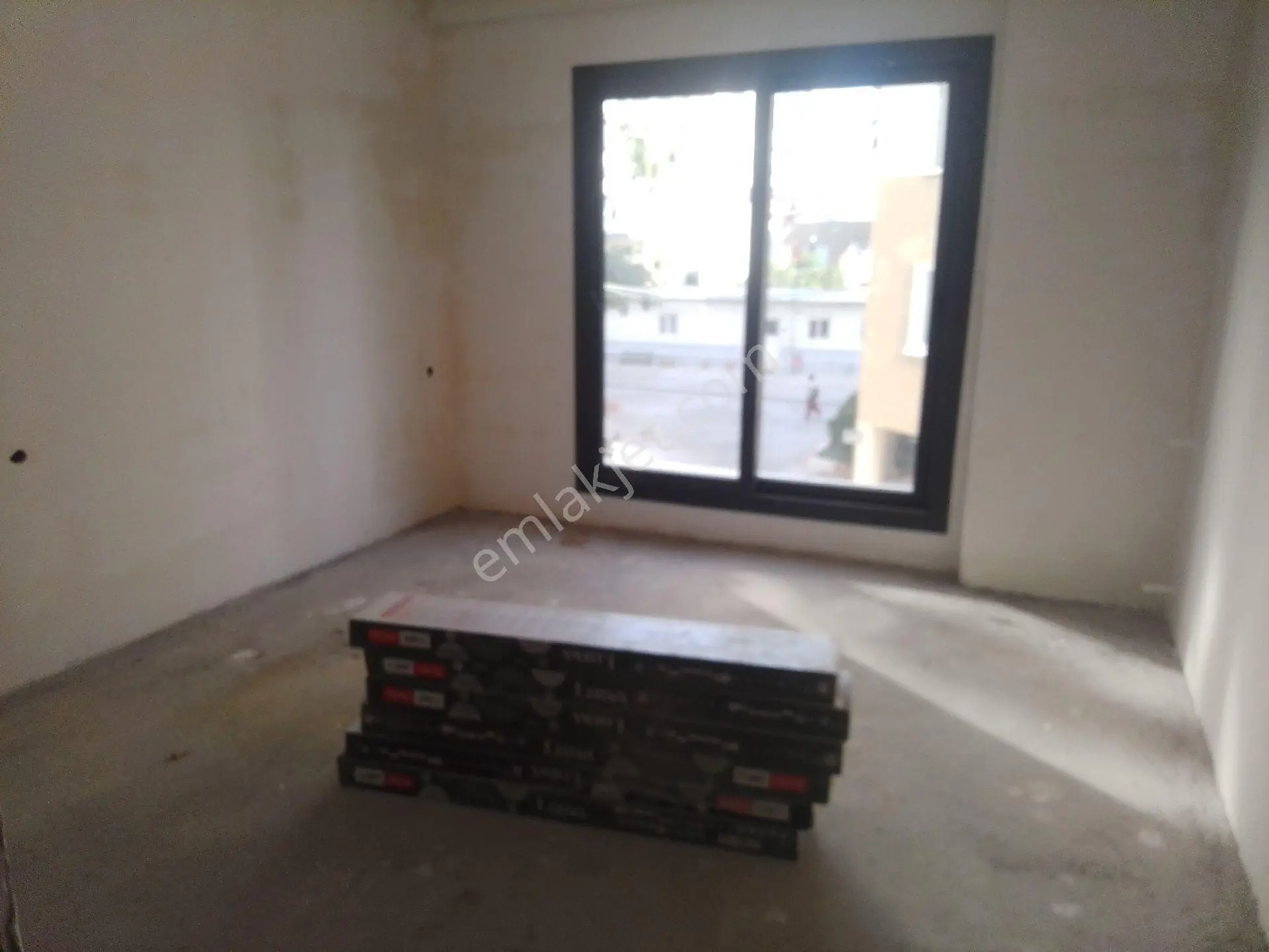 Aşağı Alata 2+1 Denize 150 Metre Mesafede - Görsel 4