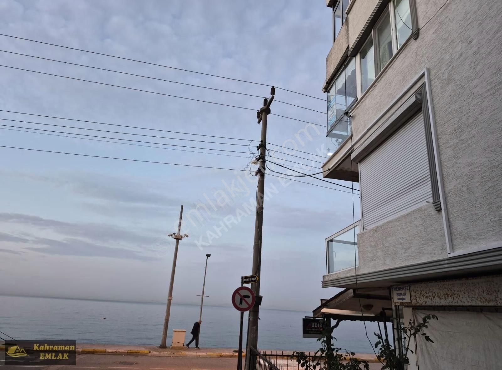 Vali Akı Caddesi Denizde Sıfır Ful Deniz Manzaralı 1+1 Daire - Görsel 27