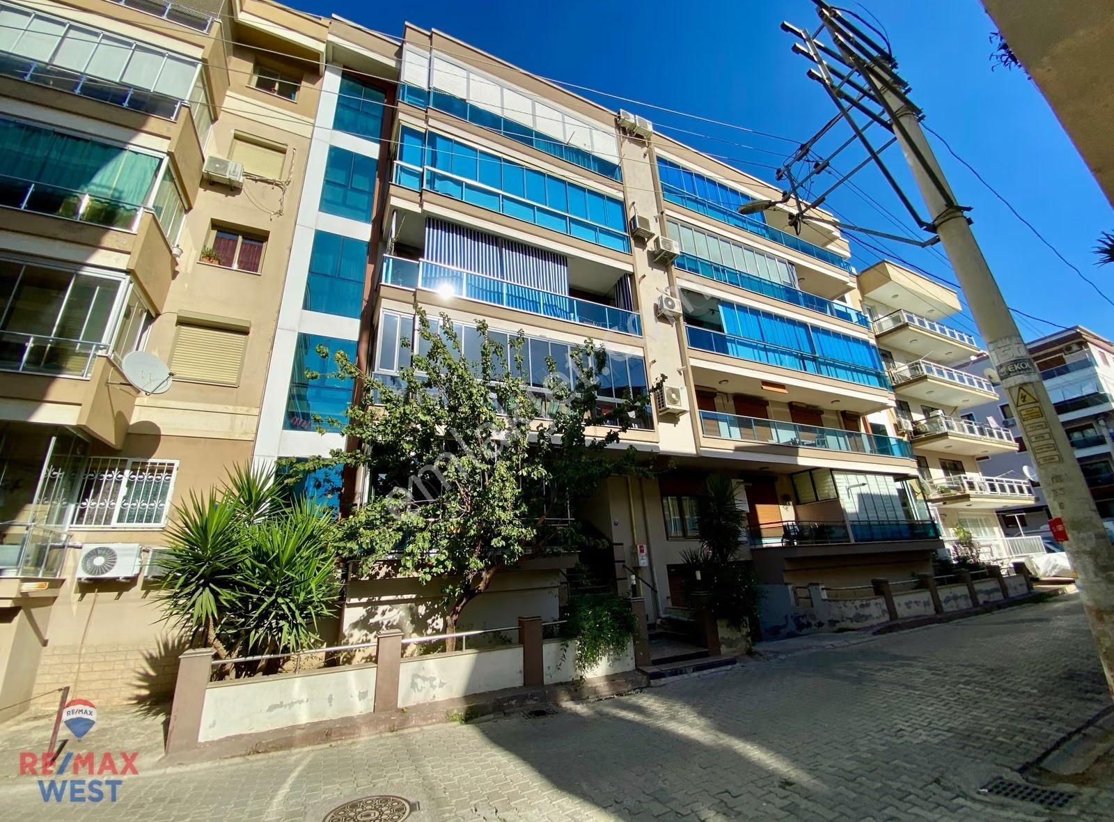 Karşıyaka Ordu Bulvarı Yakını Kapalı Mutfak Kiralık 2+1 Daire