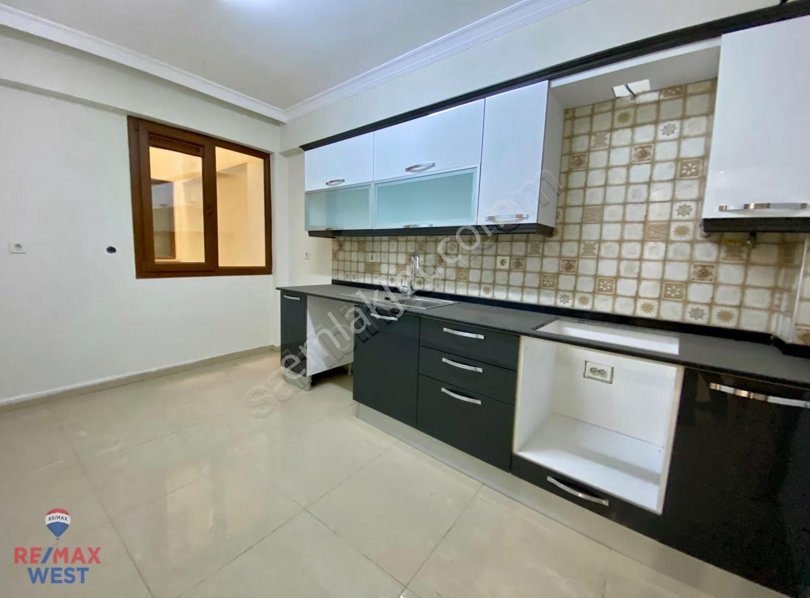 Karşıyaka Ordu Bulvarı Yakını Kapalı Mutfak Kiralık 2+1 Daire - Görsel 14