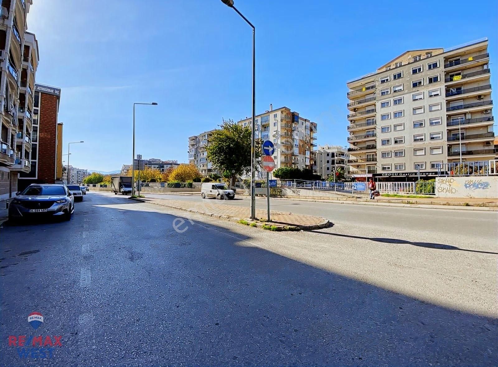 Karşıyaka Ordu Bulvarı Yakını Kapalı Mutfak Kiralık 2+1 Daire - Görsel 17