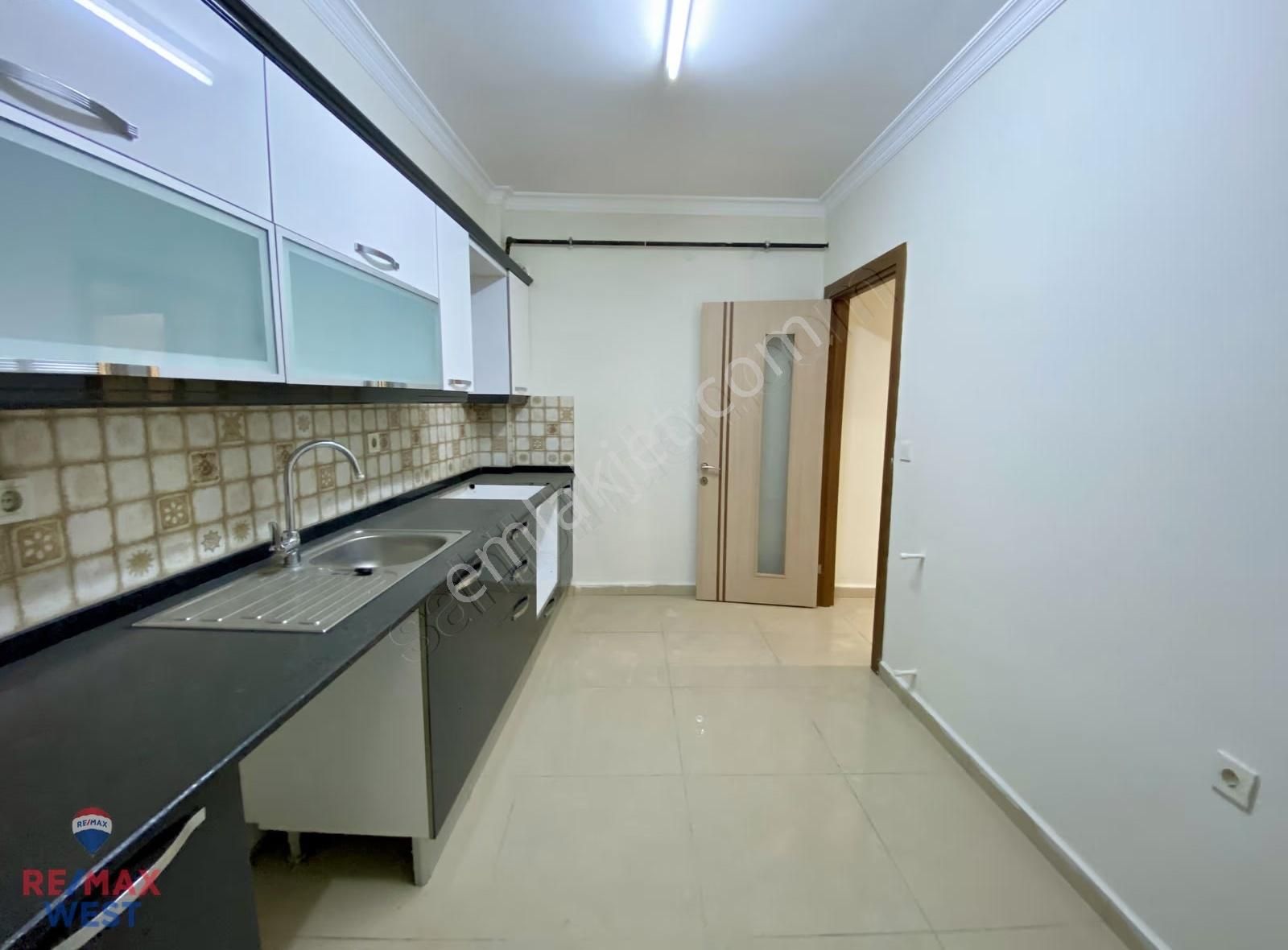 Karşıyaka Ordu Bulvarı Yakını Kapalı Mutfak Kiralık 2+1 Daire - Görsel 4