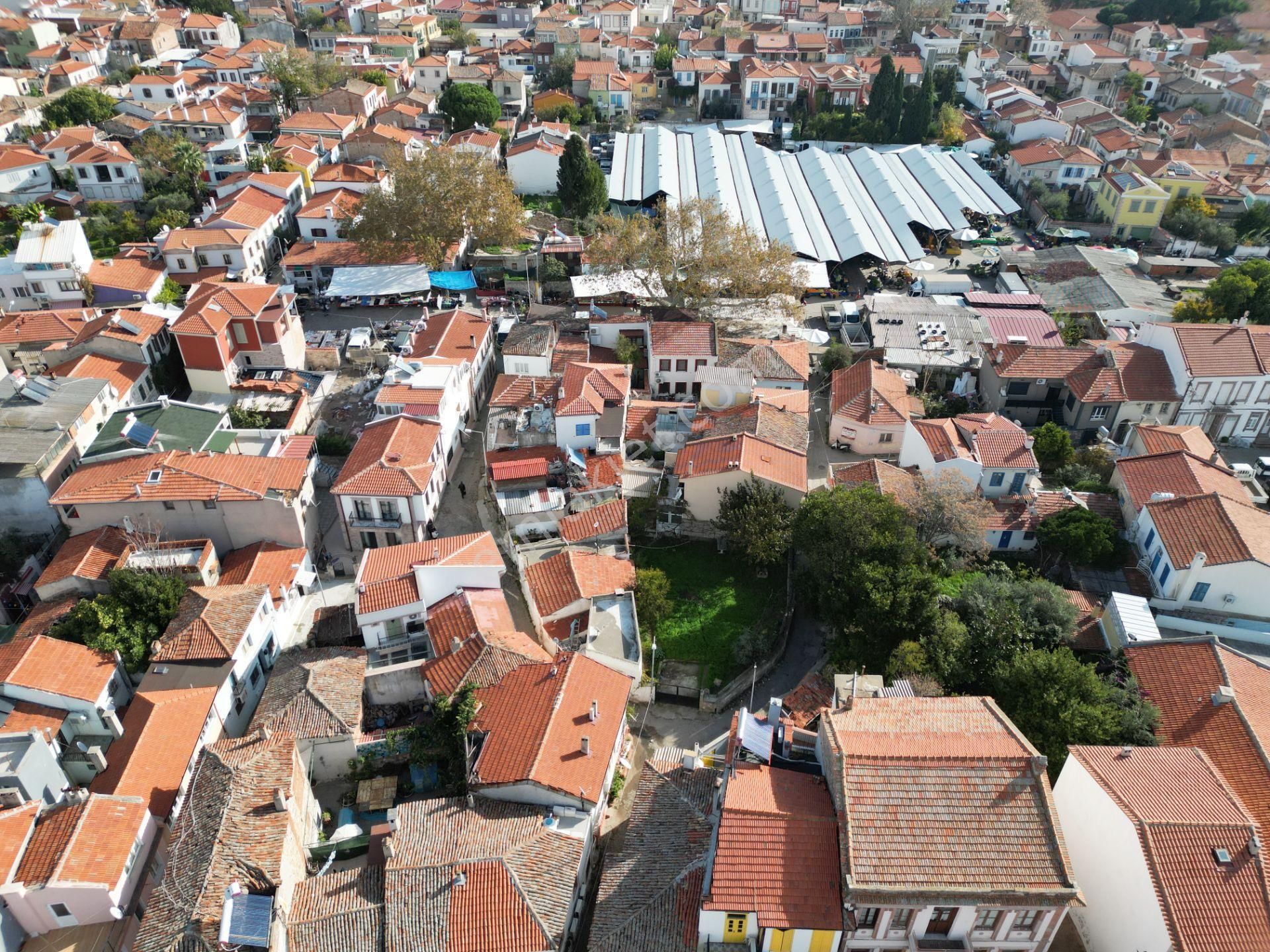 Ayvalık Merkez’de, 2 Arsa Ve 2 Ev Birlikte Satılık - Görsel 31