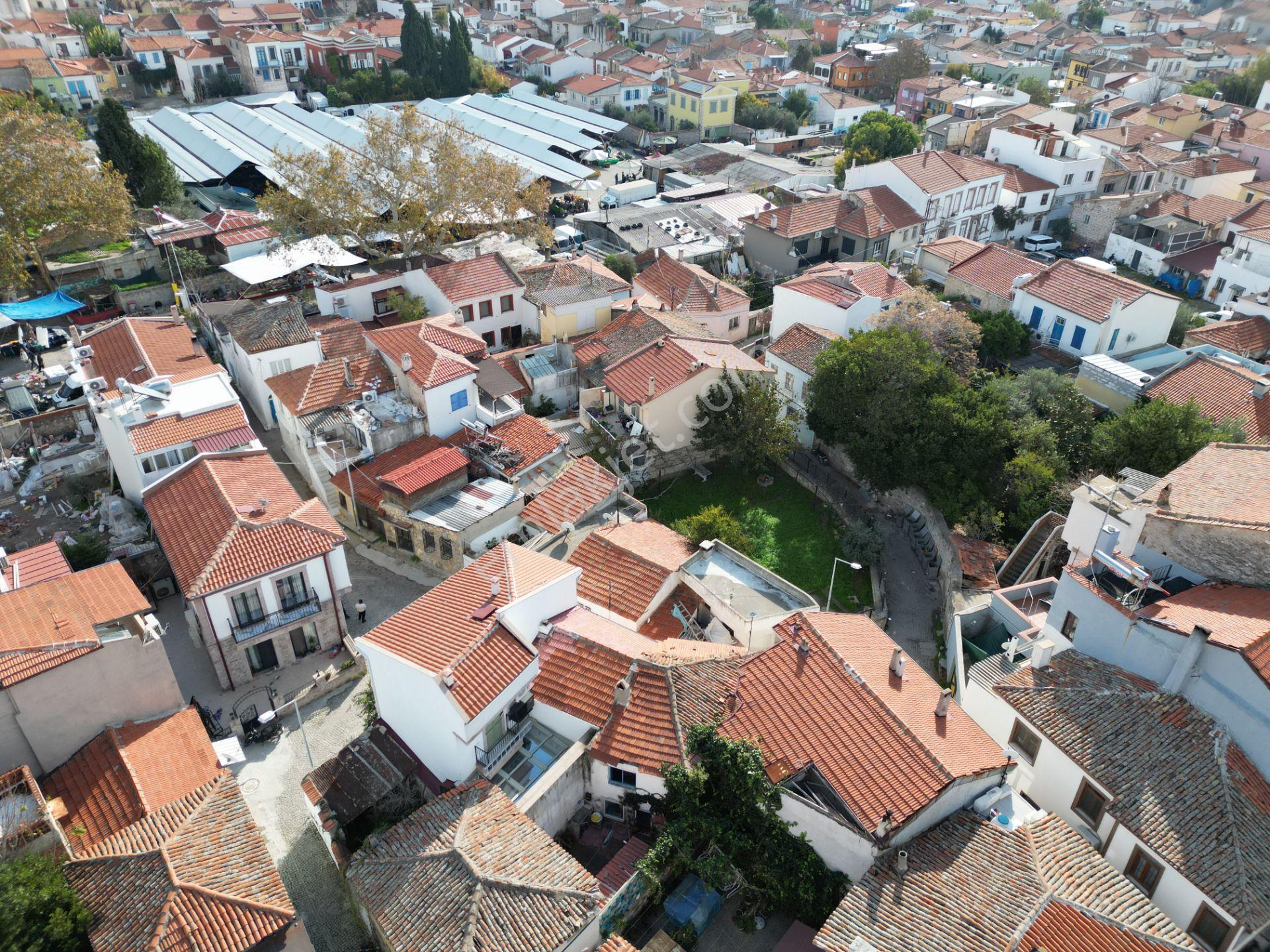 Ayvalık Merkez’de, 2 Arsa Ve 2 Ev Birlikte Satılık - Görsel 28