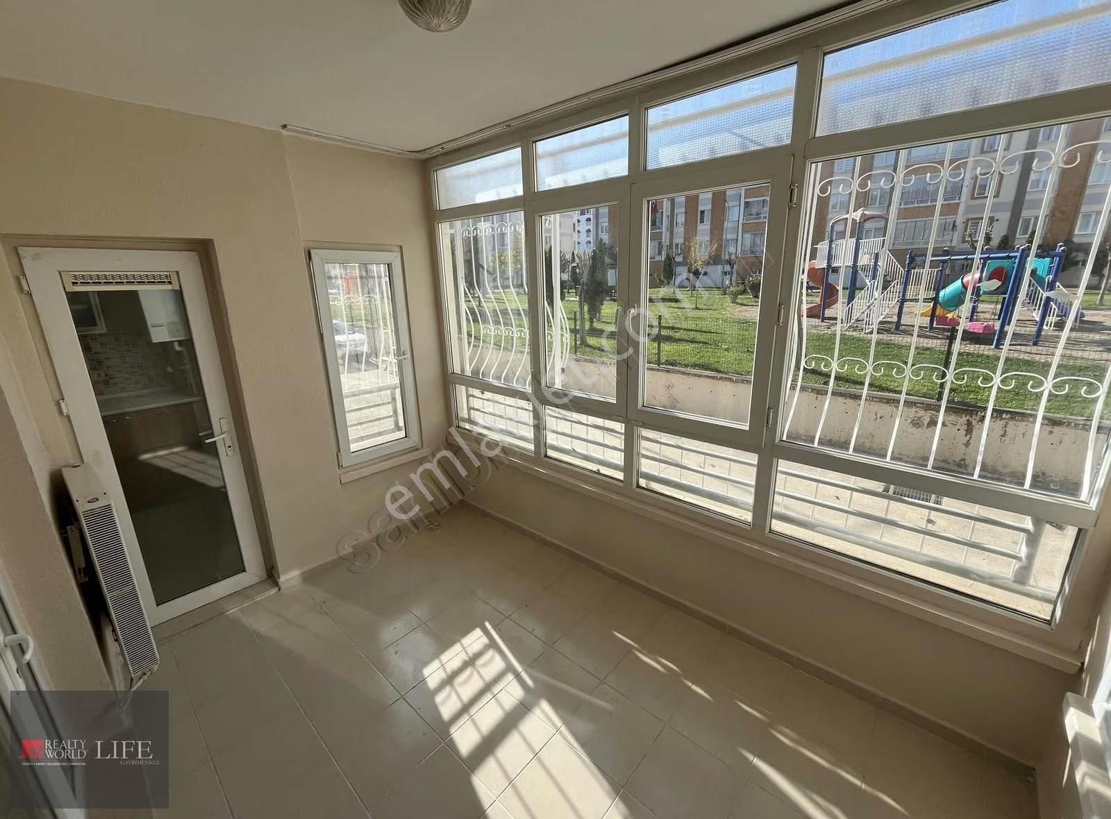 Rw Lıfe // Vadişehir Mah.üsküdar Evlerinde 2+1 Kiralık Daire - Görsel 2