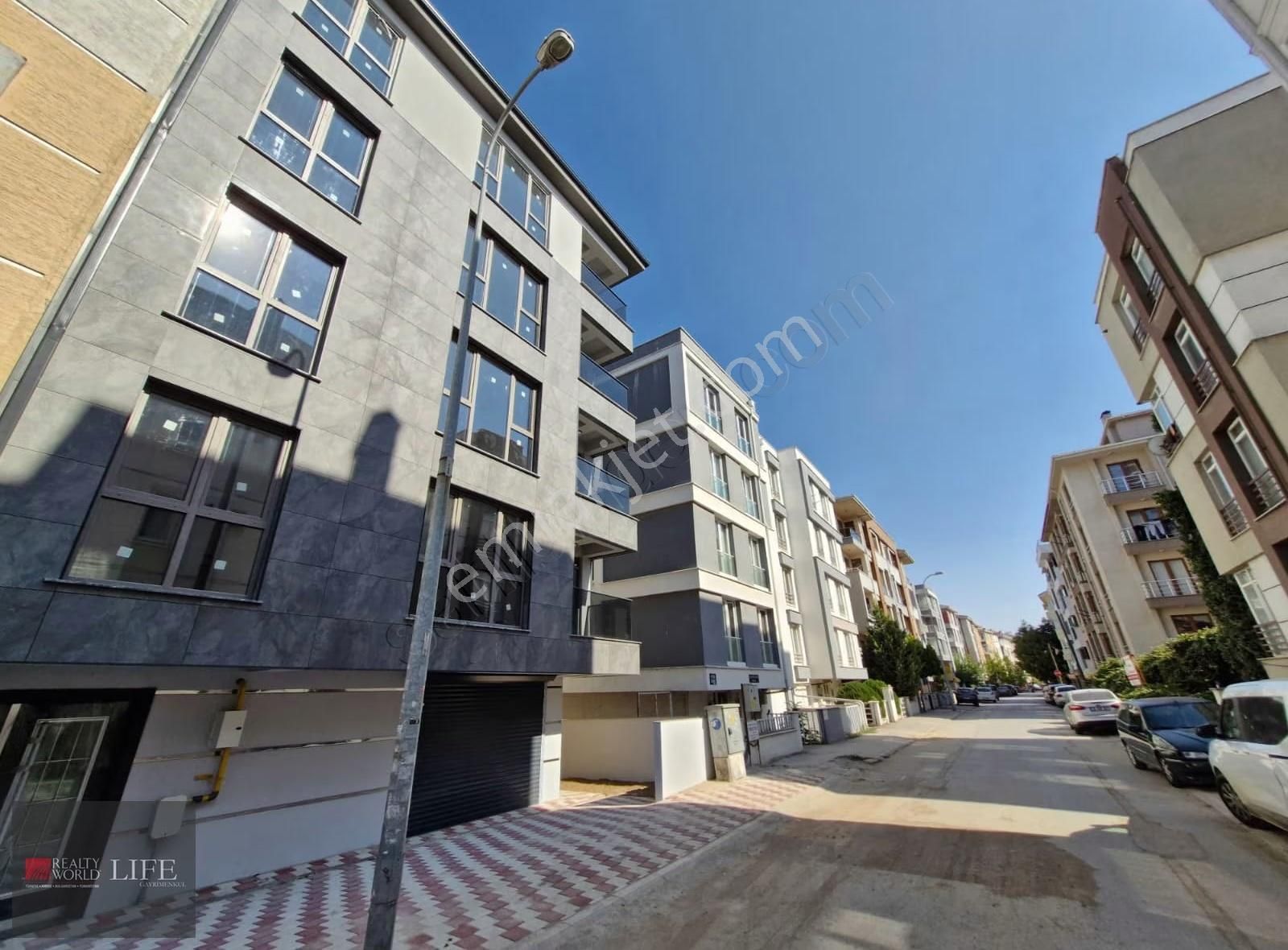 Rw Lıfe// Bahçelievler Mah. Plevne Sk. Kiralık Sıfır 2+1 Daire - Görsel 5