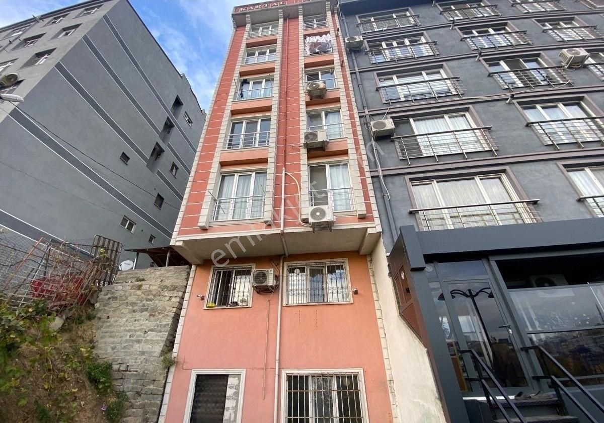 Kağıthane Merkezde Metroya 50 Metre Mesafede Satılık 2+1 Daire