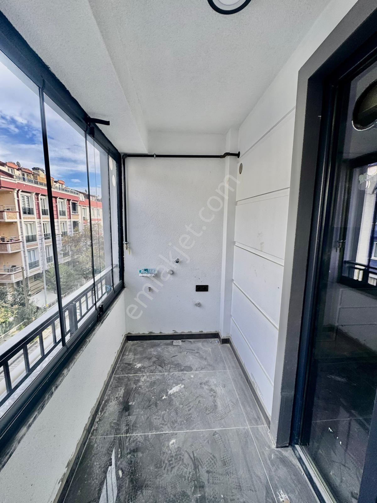 Pegaas'tan Mareşale3dk Otoparklı Sıfır 2+1 Ara Kat Satılık Daire - Görsel 14