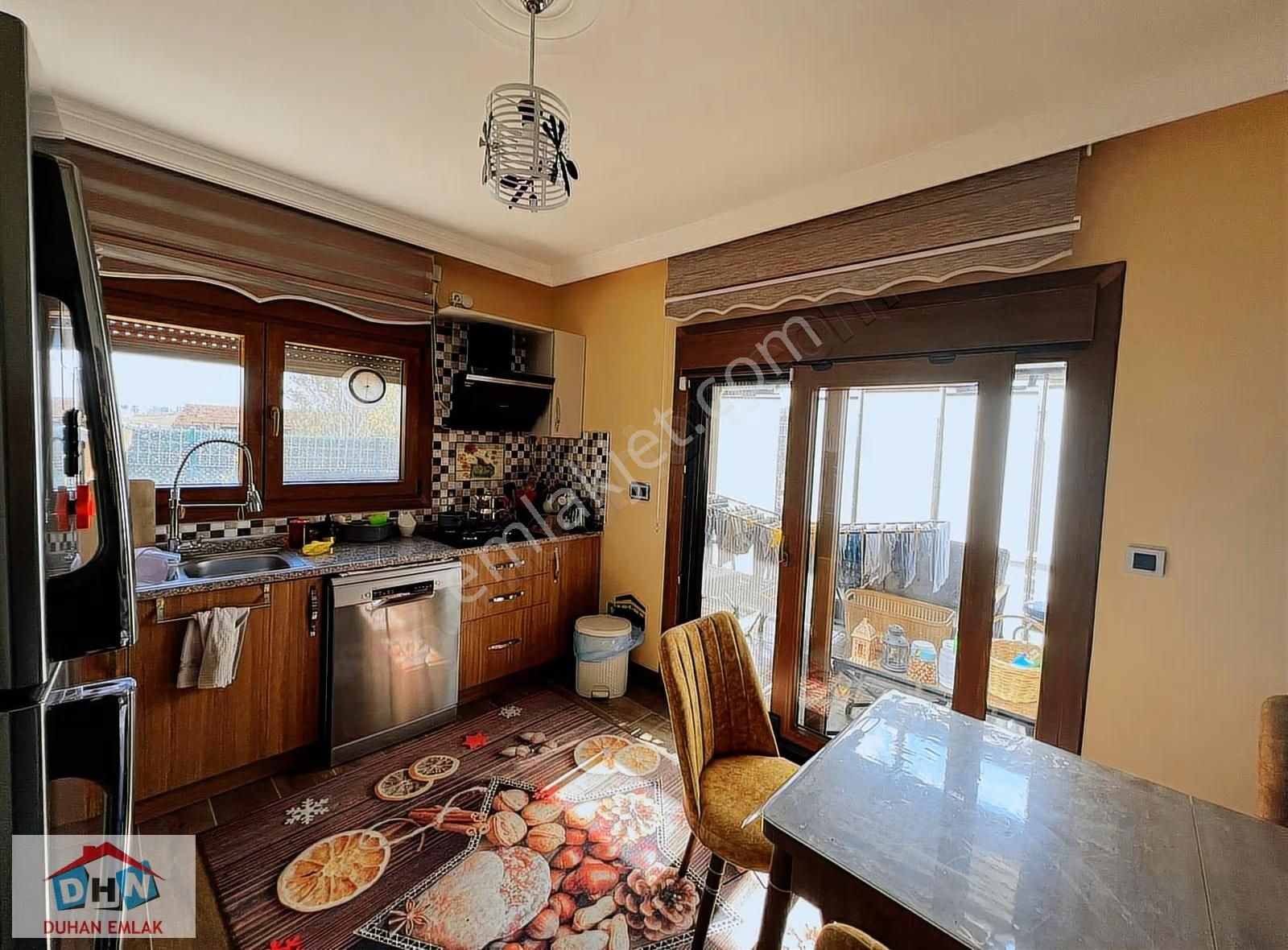 Duhan Emlak'tan Yalova Merkez'de 370m2 Arsa İçinde Satılık Villa - Görsel 15