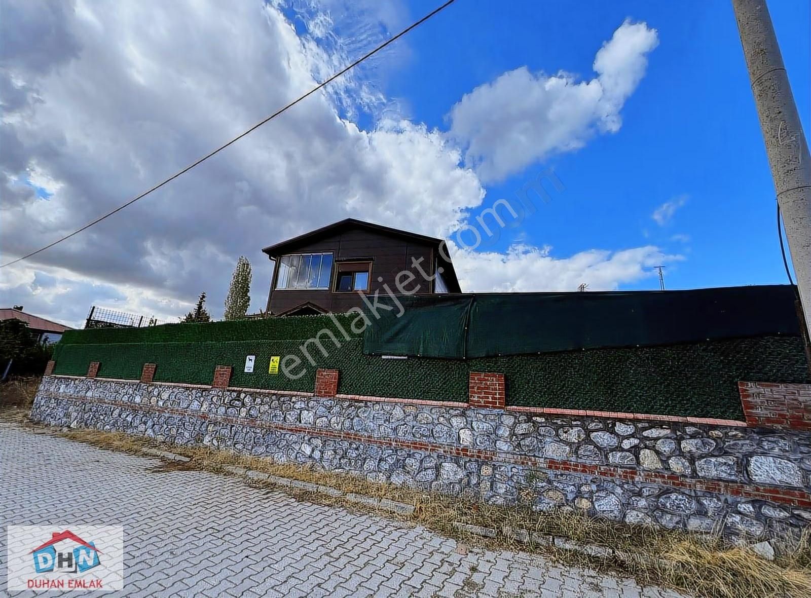 Duhan Emlak'tan Yalova Merkez'de 370m2 Arsa İçinde Satılık Villa - Görsel 3