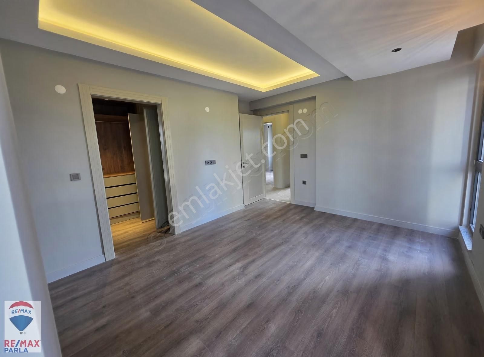 Full Deniz Manzaralı Alanlı'nın En Prestijli Sitesi Satılık 3+1 - Görsel 6