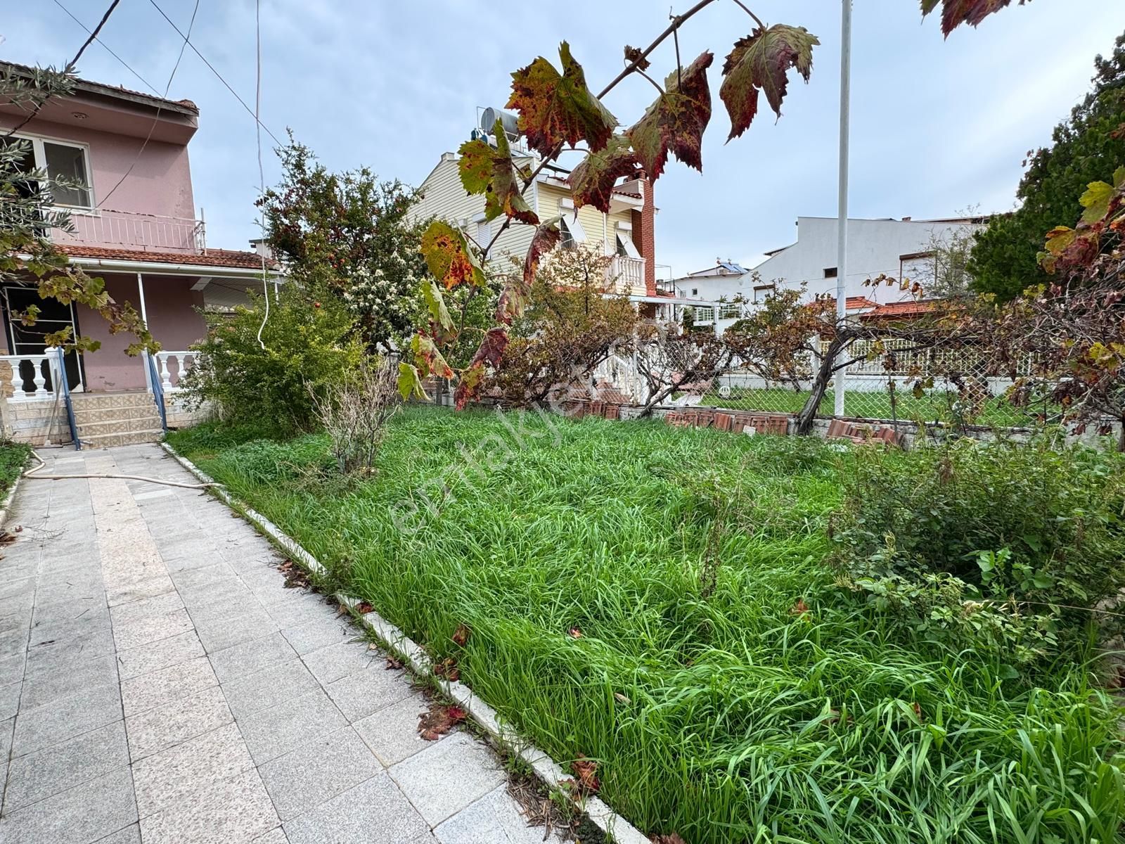 İzmir Urla Gülbahçe’de, Denize 100 Metre Mesafede 110 M2 Ön Bahçe Satılık Villa - Görsel 11