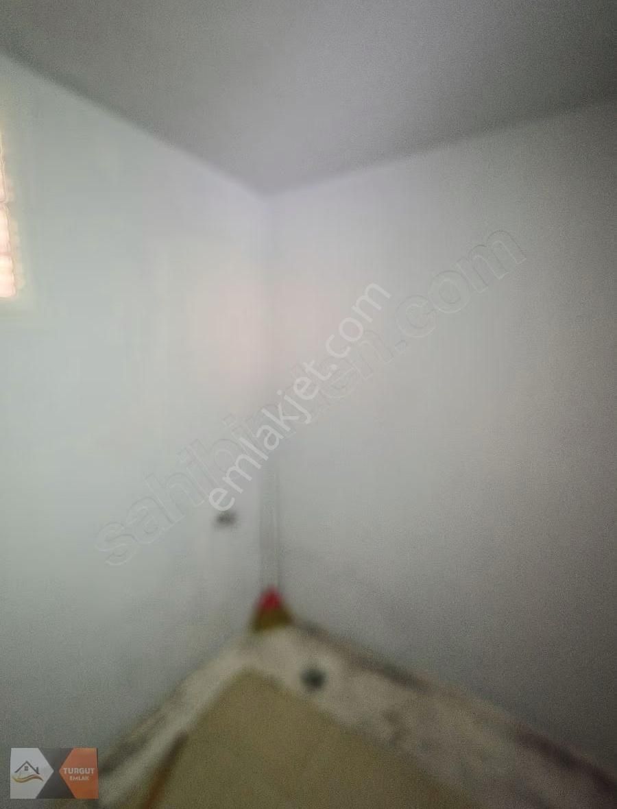 Turgut Emlak'tan Satılık Hem Ev Hem Ofis - Görsel 12