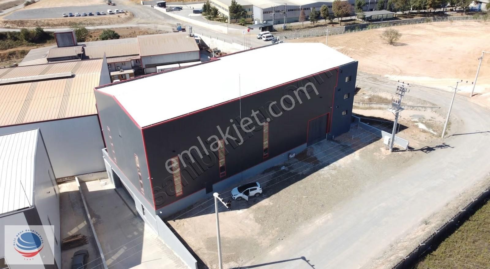 Balçık Mah'de Ruhsatlı Kiralık 2000m² Yüksek Tavan Fabrika Depo - Görsel 17