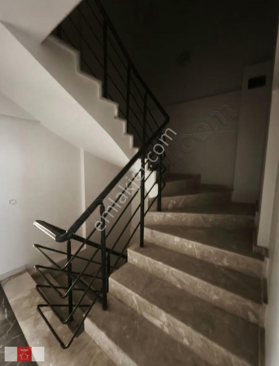 Yatırımcı Arıyorum. Komple Satılık Bina, Yepyeni 1+1 Daireler - Görsel 17