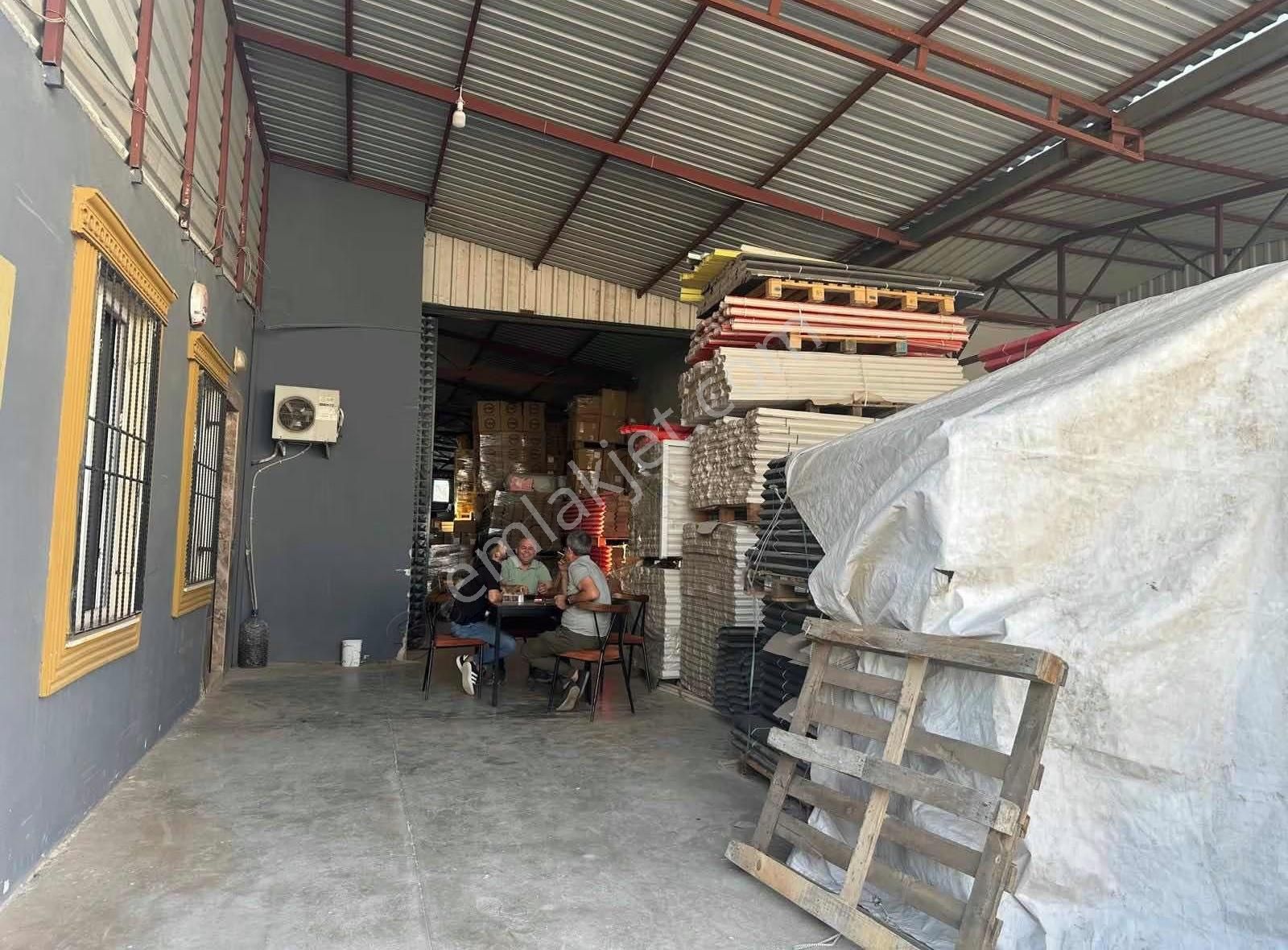 Altınova Sinanda Kiralık 1100 M2 Depo