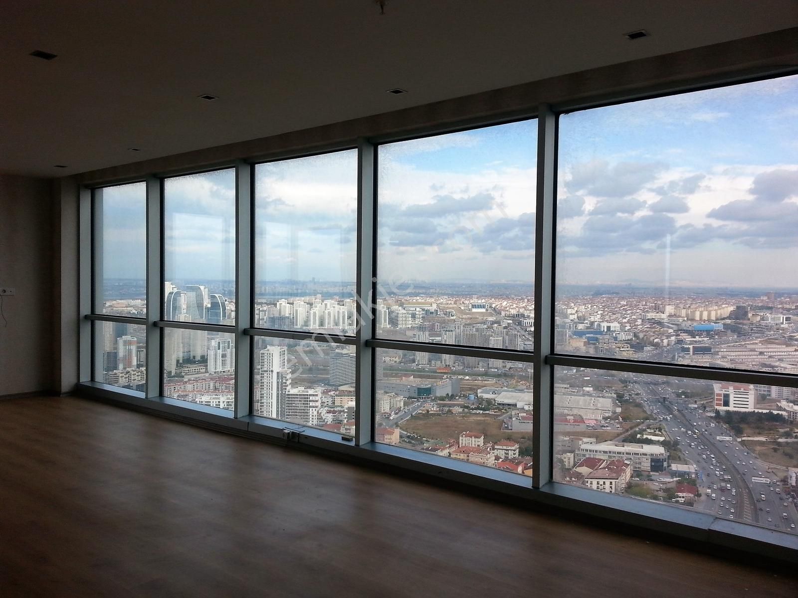 Skyport Residence'da 380m2 Müstakil Katta Deniz Manzaralı Ofis - Görsel 3