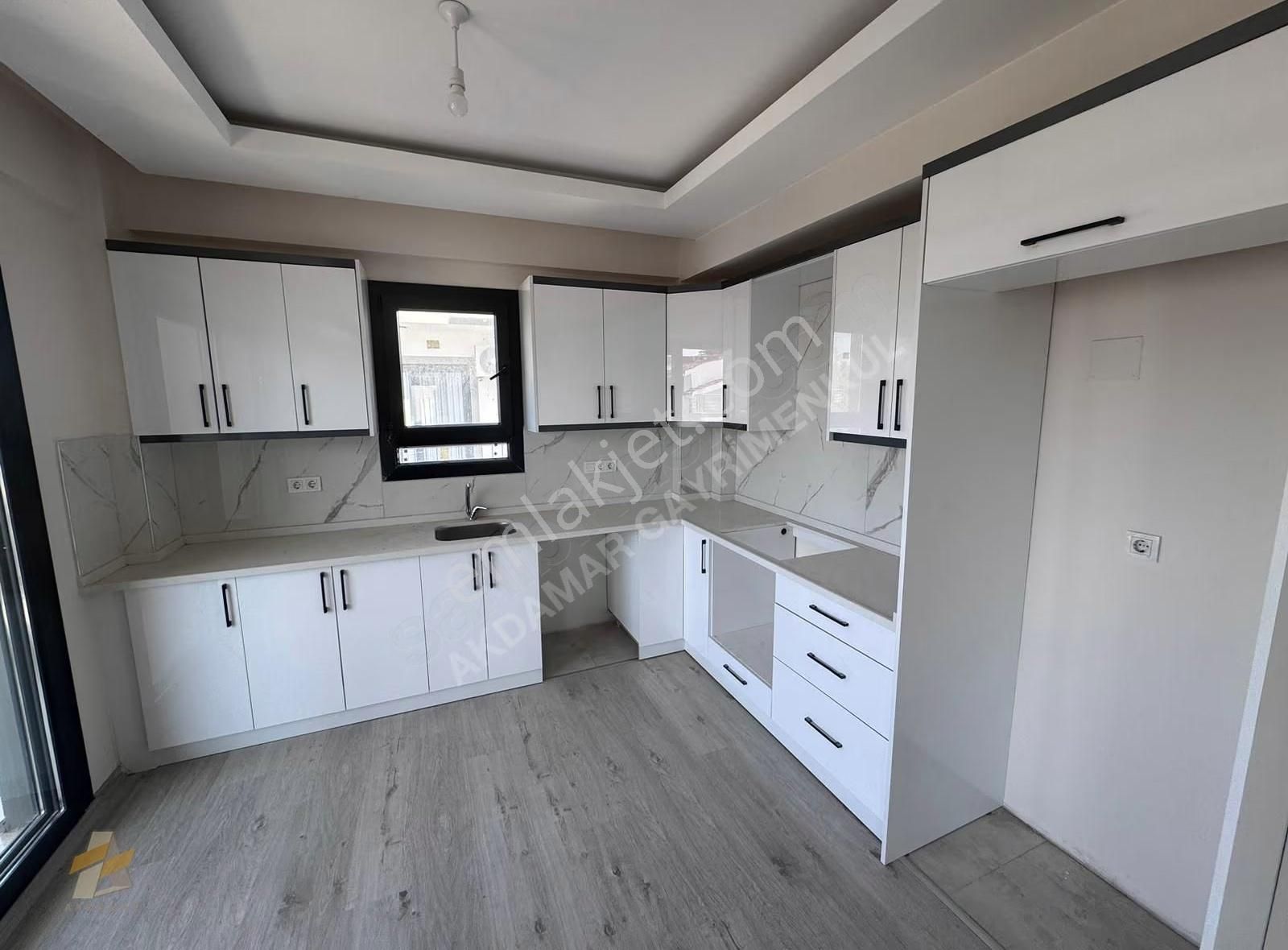 Karaçulhada Satılık 4+1 Çatı Dubleks 160 M² - Görsel 4