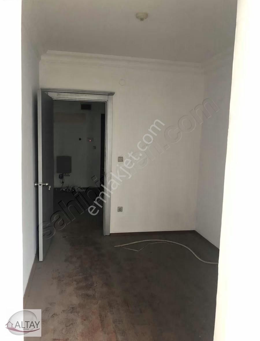 Küçükbakkalköy Merkezde Plazada 100m2 Ofis - Görsel 5