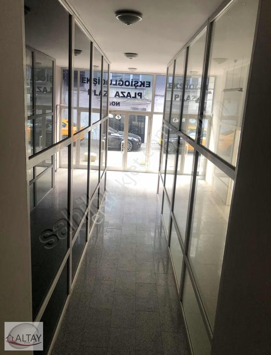 Küçükbakkalköy Merkezde Plazada 100m2 Ofis - Görsel 3