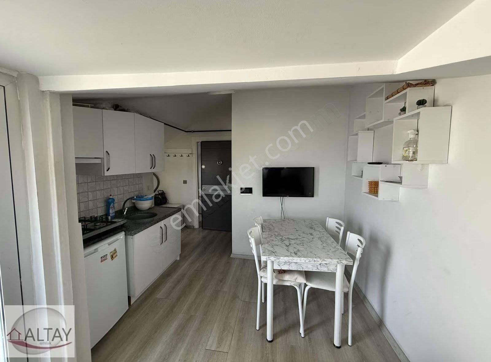 Kayışdağ Mah. Yeditepe Ünv Ful Eşyal 1+1 35 M2 Teraslı Çatı Katı - Görsel 22