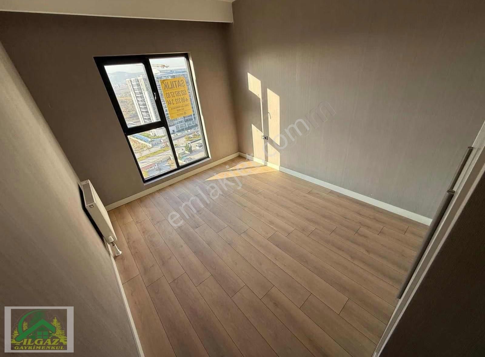 Ovacık'ta Site İçerisinde 4,5+1 Lüks Yapılı 11.kat Fırsat Daire - Görsel 22