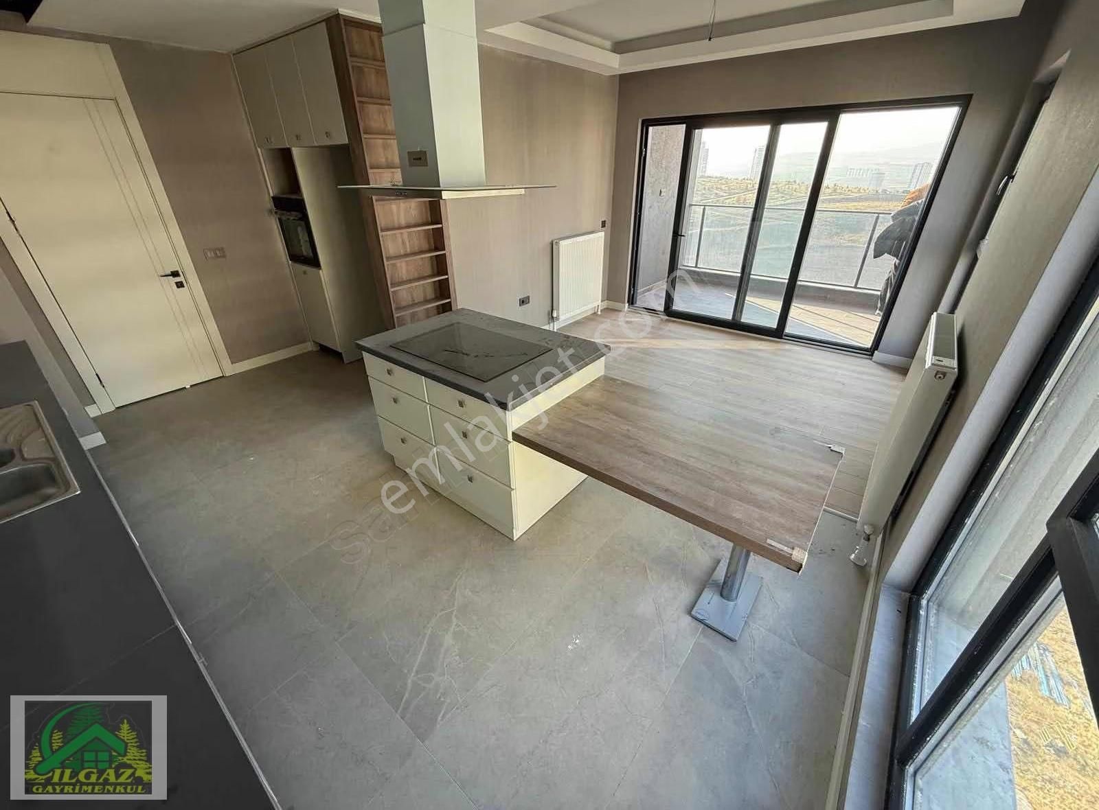 Ovacık'ta Site İçerisinde 4,5+1 Lüks Yapılı 11.kat Fırsat Daire - Görsel 25