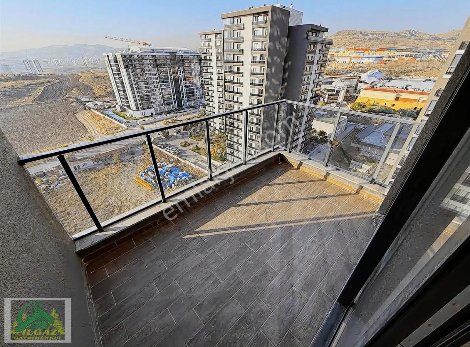 Ovacık'ta Site İçerisinde 4,5+1 Lüks Yapılı 11.kat Fırsat Daire - Görsel 15