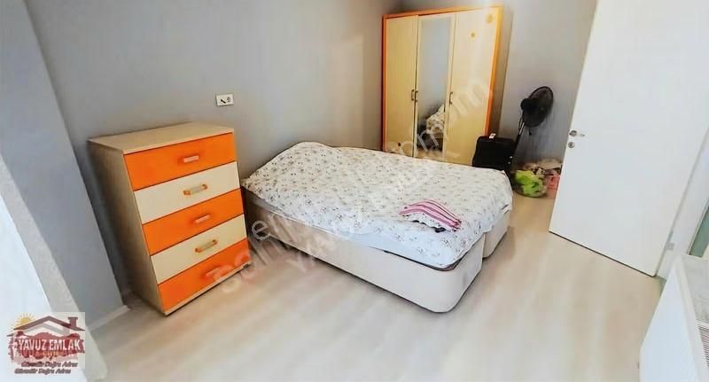 Yavuz Emlak/ Beşiktaş Merkezde 8 Yıllık Binada Temiz Ferah 2+1 - Görsel 3