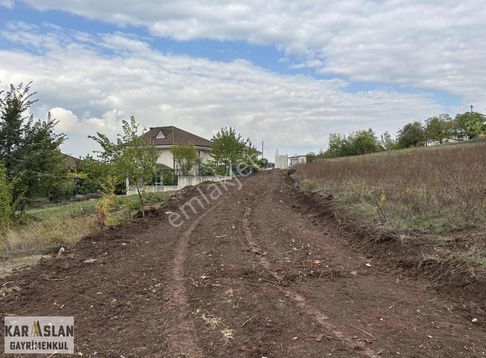 Başiskele Şehitekrem Mah,satılık Villalık Arsa - Görsel 3