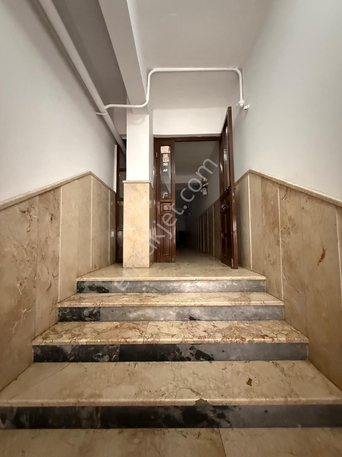 Keçiören Mecidiye'de Metroya 2 Dakika Full Eşyalı Kiralık 3,5+1 - Görsel 25