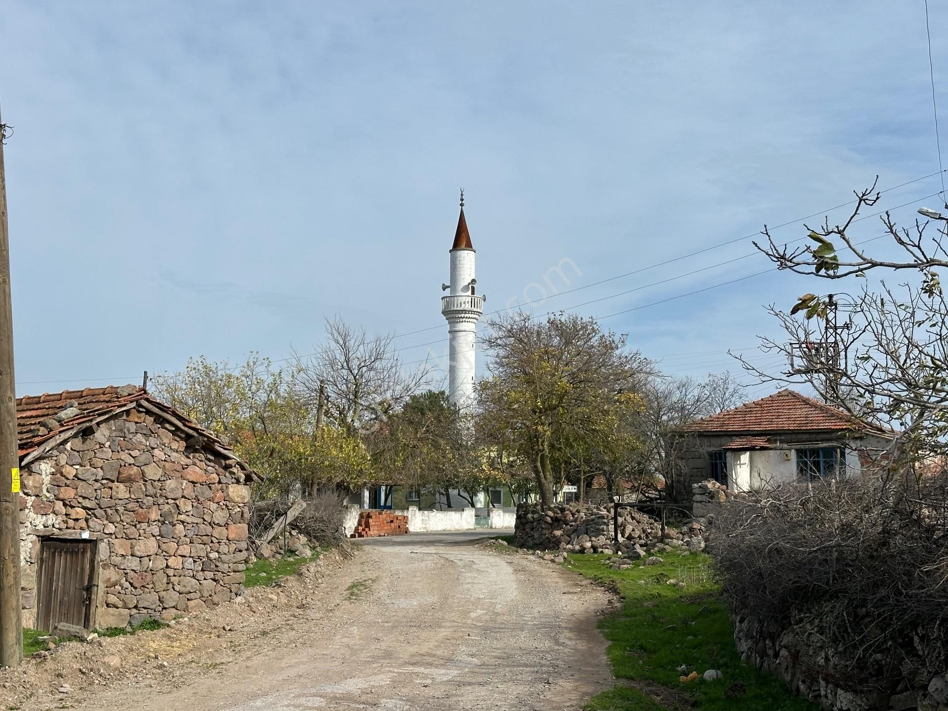 Eşsiz Doğa Ve Tarihle İç İçe Çınarpınar Köyü'nde 385 M2 Arsa İçinde 2+1 Taş Ev - Görsel 18