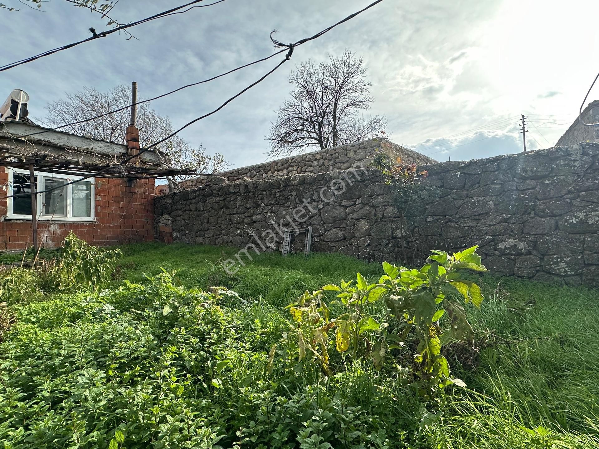 Eşsiz Doğa Ve Tarihle İç İçe Çınarpınar Köyü'nde 385 M2 Arsa İçinde 2+1 Taş Ev - Görsel 14