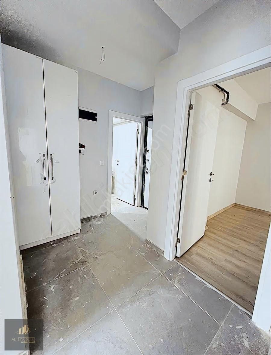 Avcılar Ambarlı Mah.cadde Ulaşım Yakını Sıfır 2+1 75m2 Daire