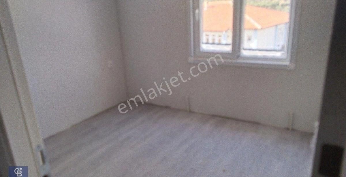 Kafacakaplancık Ta Sıfır Bahçeli 2 Kız Tripleks Müstakil Ev - Görsel 6