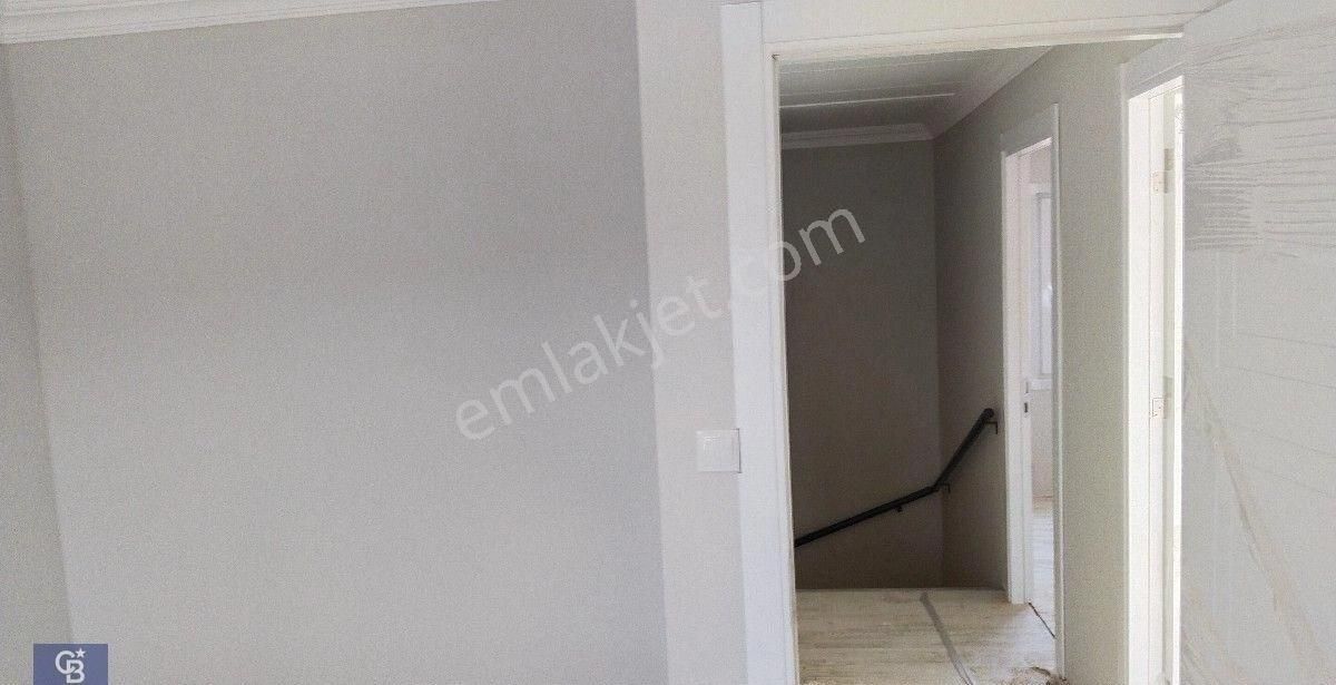 Kafacakaplancık Ta Sıfır Bahçeli 2 Kız Tripleks Müstakil Ev - Görsel 13