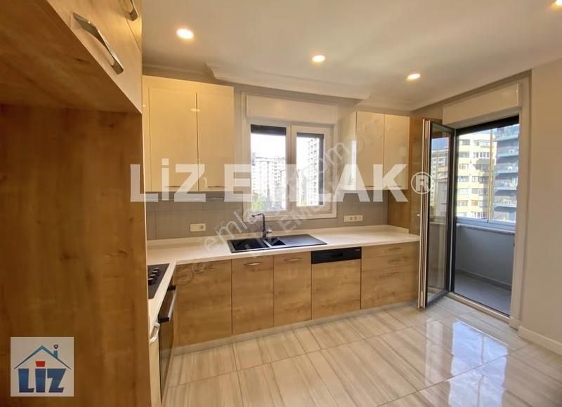 Bağdat Cad. 1. Parelelede Katta Tek 150 M2 3+1 Satılık Daire - Görsel 17