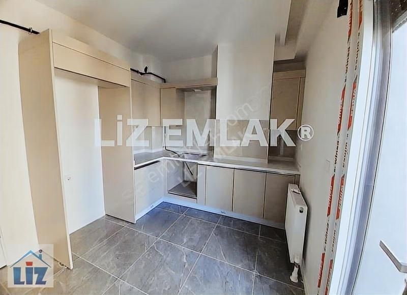 Erenköy'de Yeni Binada 80 M2 Net 2 Balkonlu Ön Cephe 2+1daire - Görsel 15