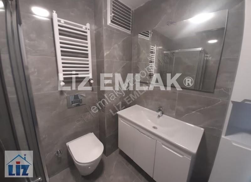 Erenköy'de Yeni Binada 80 M2 Net 2 Balkonlu Ön Cephe 2+1daire - Görsel 17